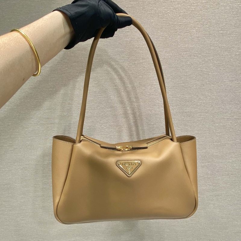 Pra*a hobo bags